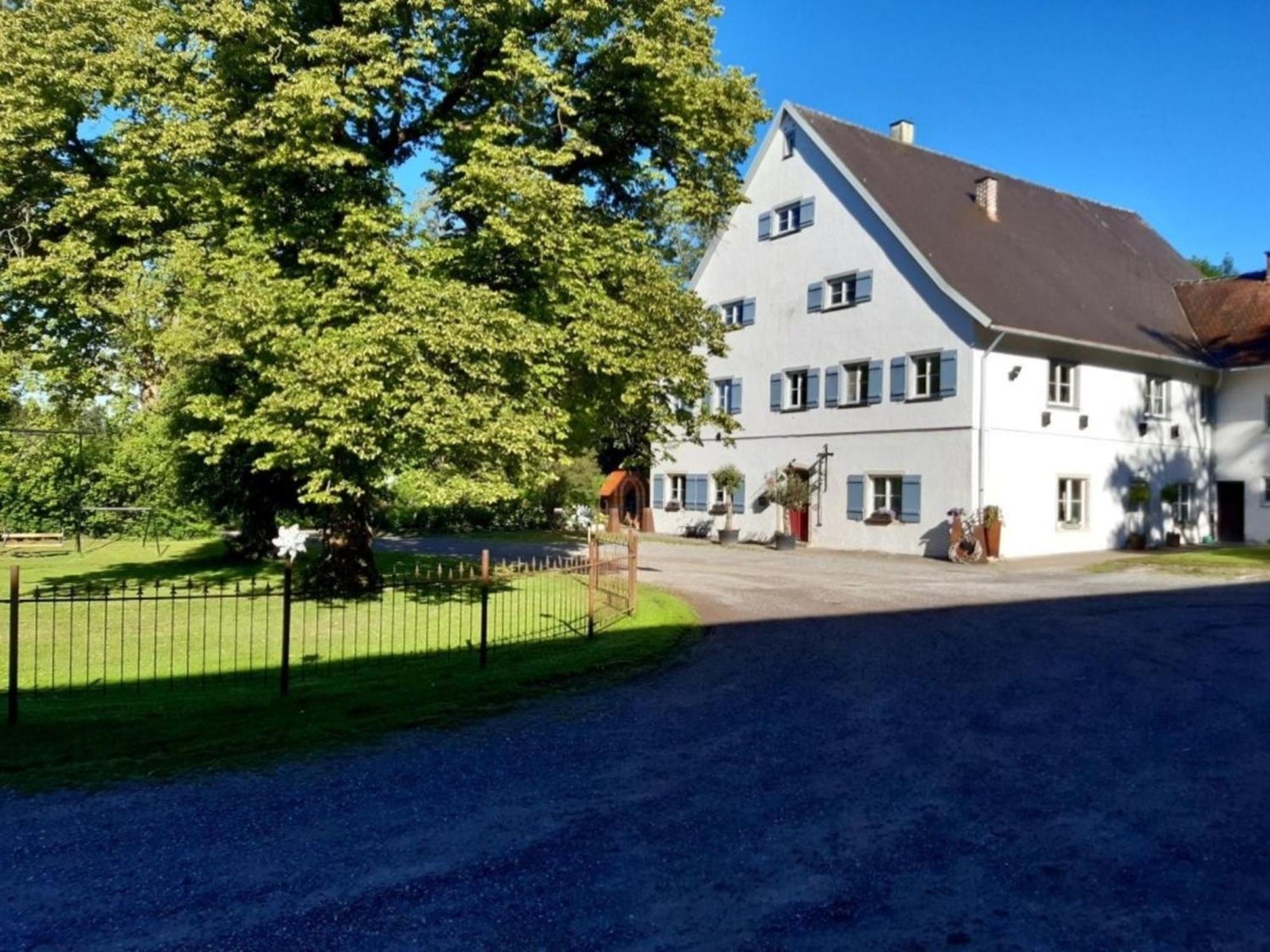 Roesslerhof Ferienwohnung Roesslerweiher Schlier Bagian luar foto